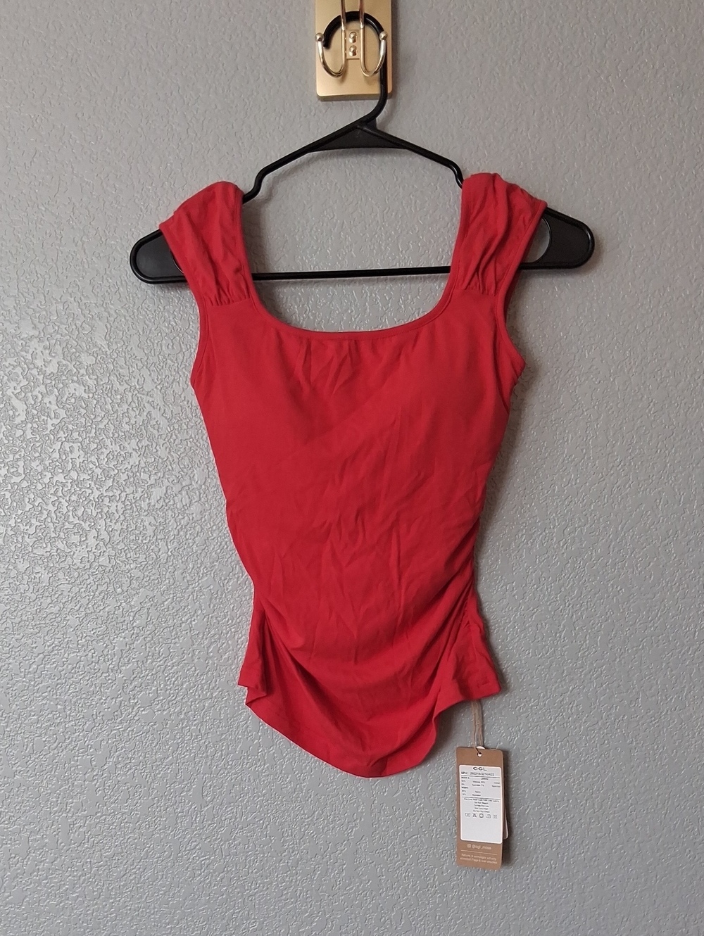 Classic Scoop Neck Red Women's Tank Top